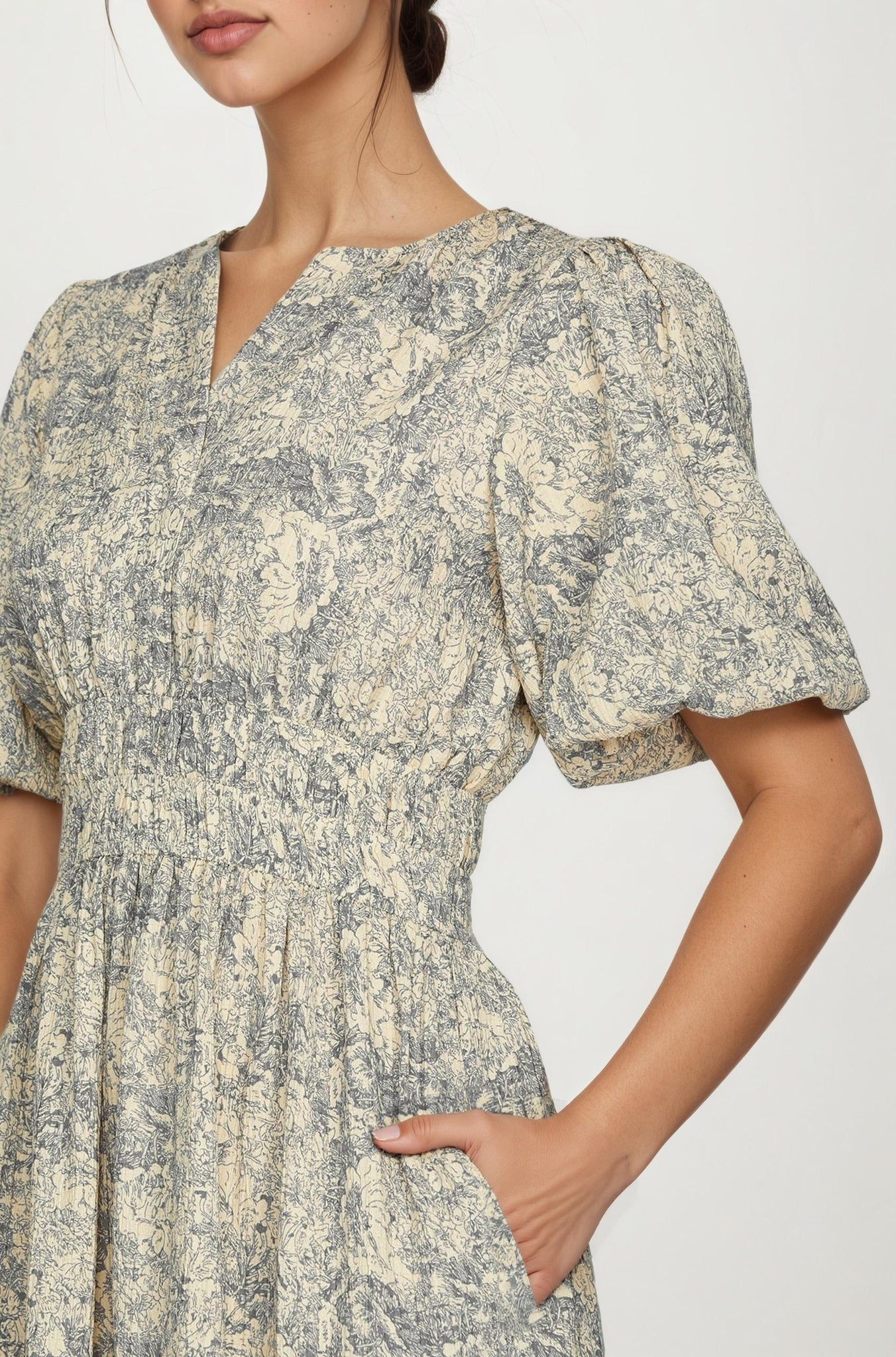 Floral Print Smocked Waist Maxi Dress with Short Sleeves