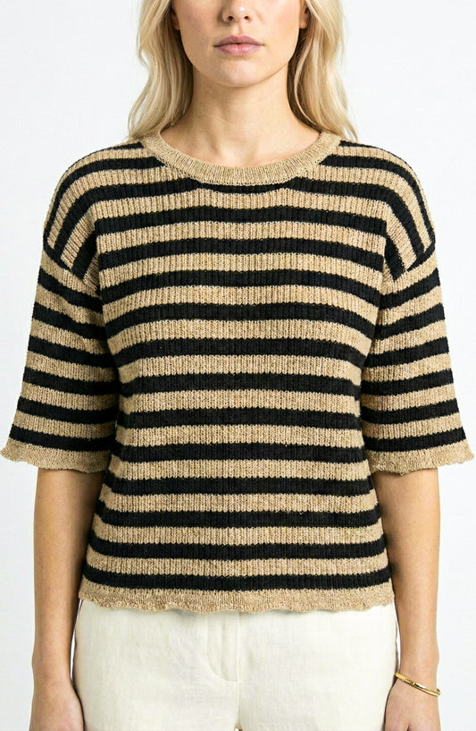 Short Sleeve Sweater Top with Crew Neck and Stripe Pattern