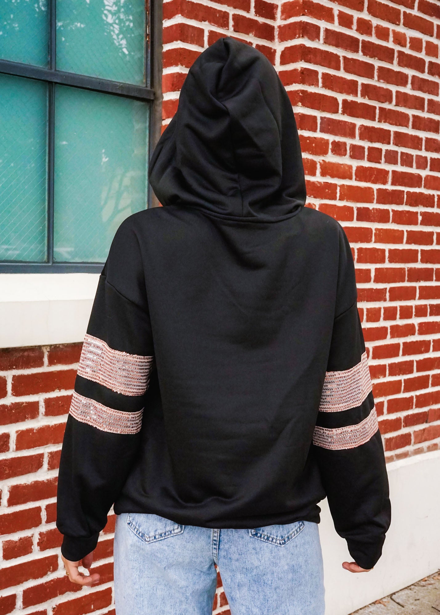 Contrast Sequin Patched Pocket Drop Shoulder Hooded Sweatshirt