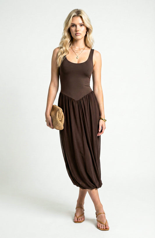 Sleeveless Midi Dress with Scoop Neck and Gathered Skirt